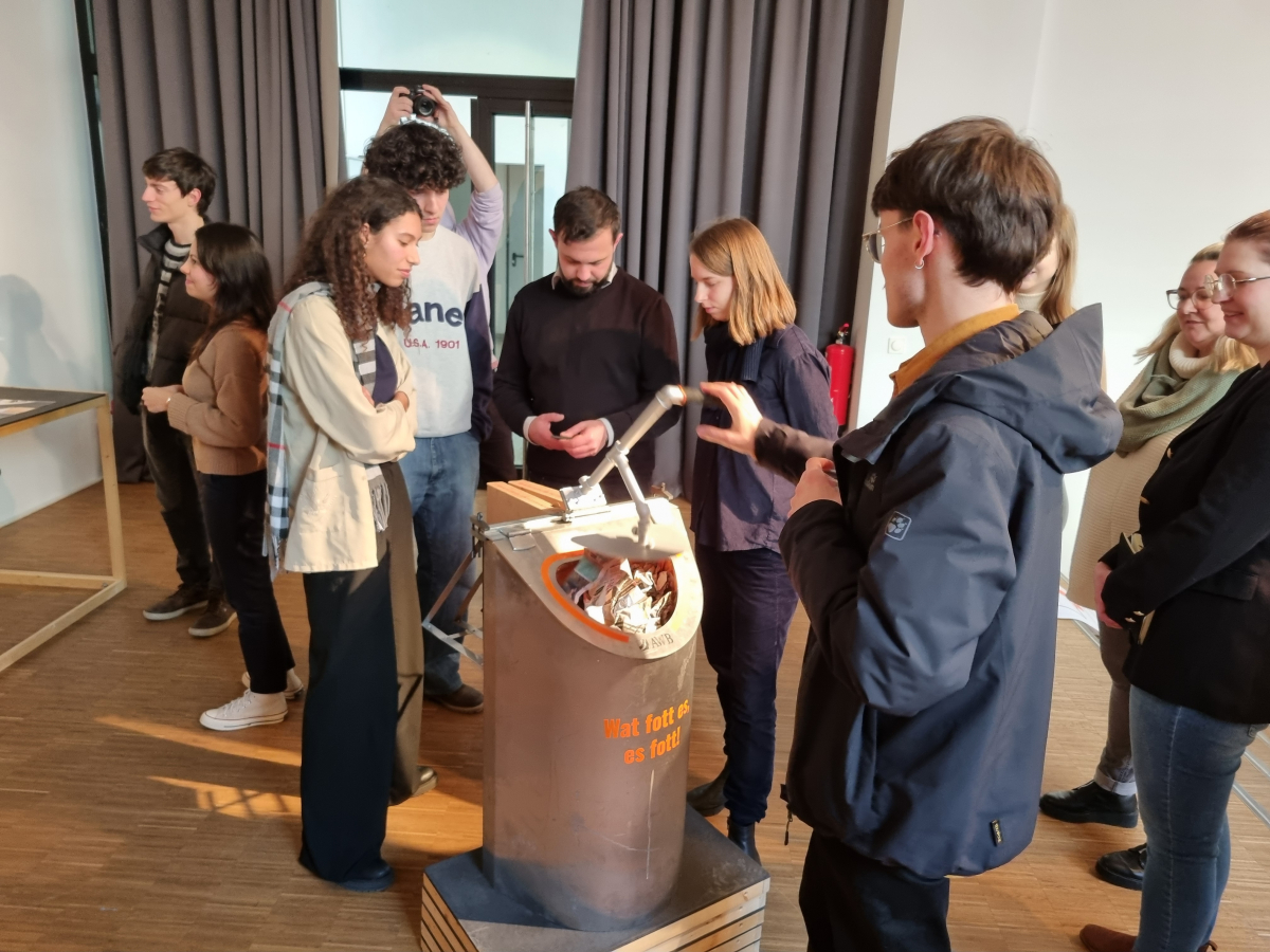 Foto einer Müllpresse